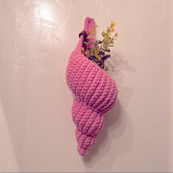 WALL DECOR | PLANT HOLDER | STORAGE | CROCHET SHELL - Picture 2 of 4